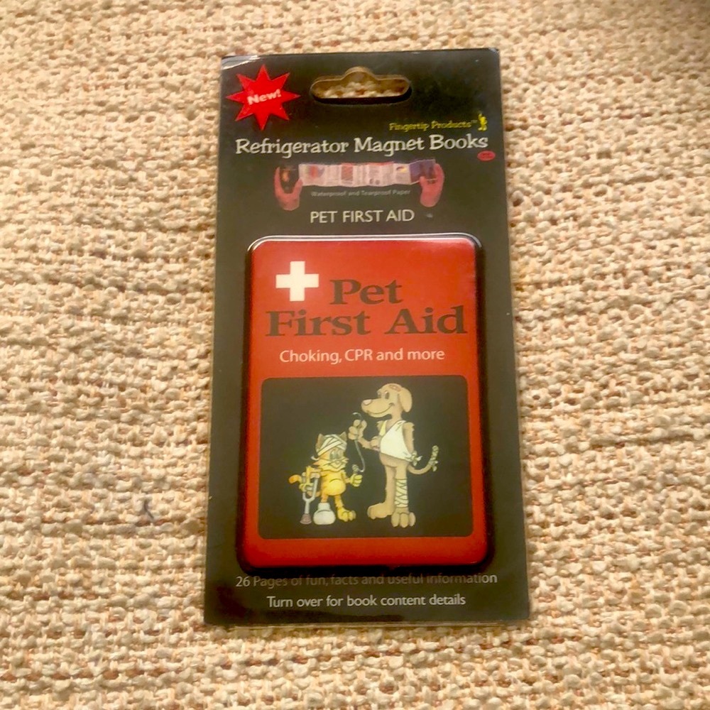 New-Pet First Aid - Choking, CPR & more Refrigerator Magnet Book- Dogs and Cats